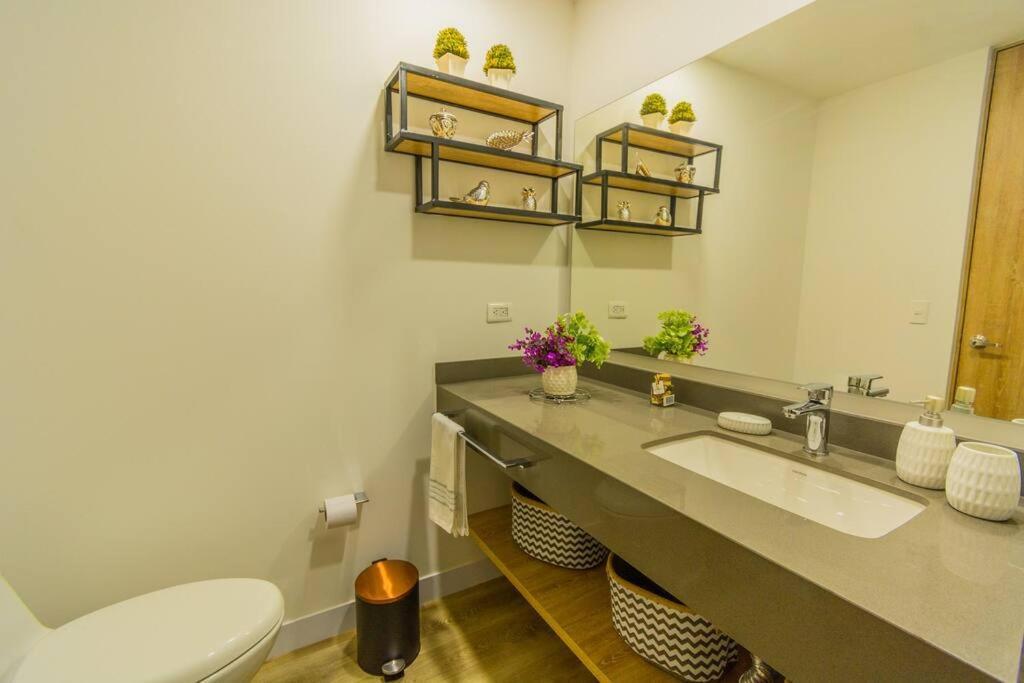 Apartamento Luxury In El Poblado Co-work, Gym, Fast Wifi