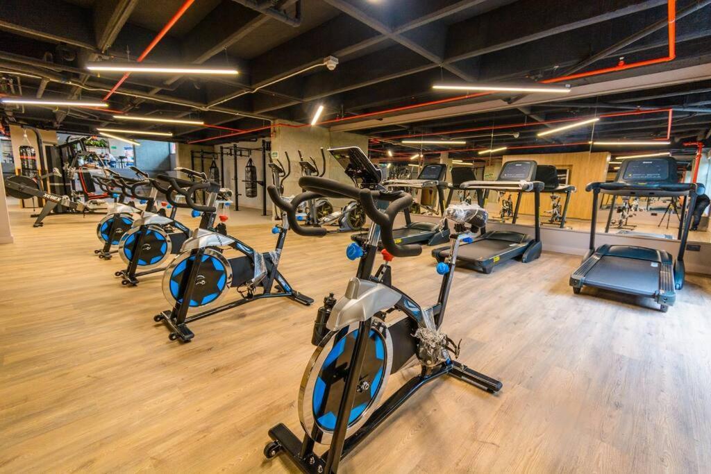 Luxury In El Poblado Co-work, Gym, Fast Wifi Medellín